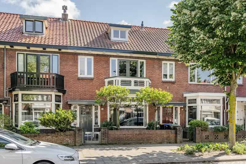 Huis te Koop Kennemerlaan IJmuiden 3 slaapkamers Luxe keuken