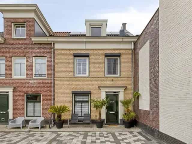 Moderne Energiezuinige Woning te Koop in Dock187