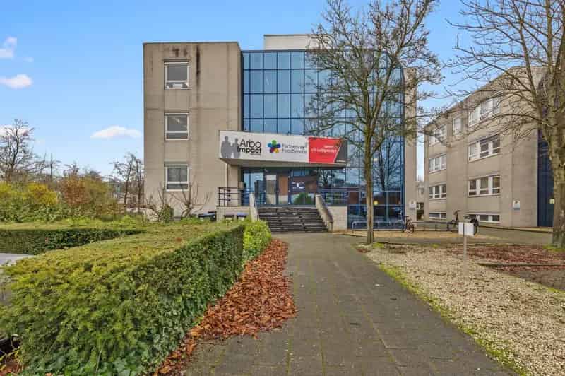 Kantoorruimte te huur Roosendaal 260m2 A58