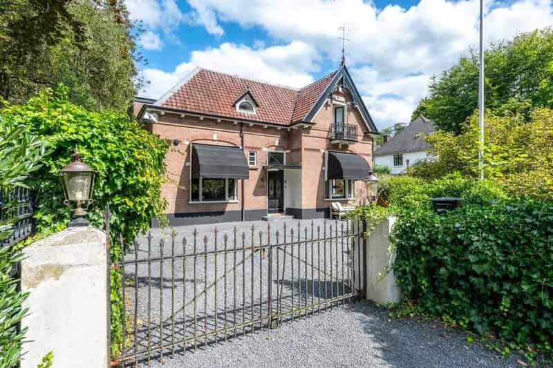 Huis te koop: Driebergseweg 5 3708 JA Zeist | Funda