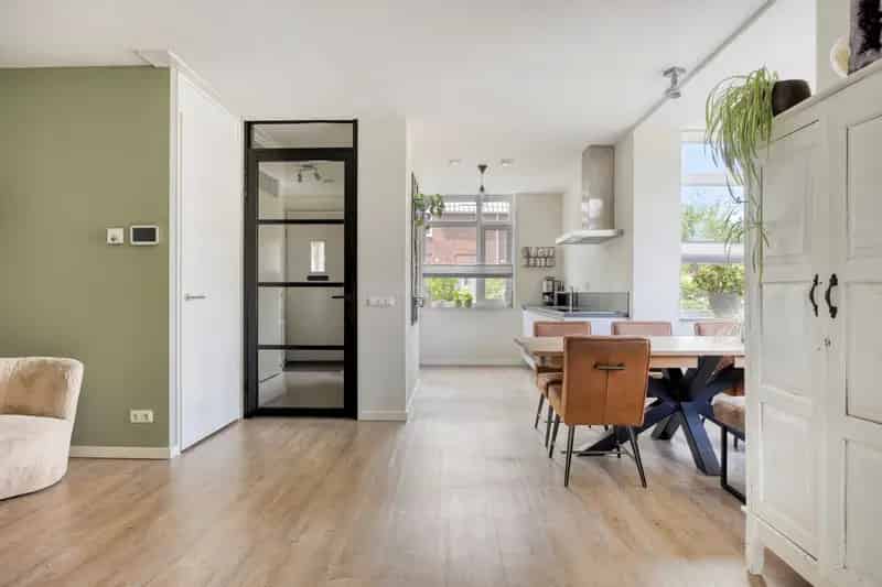 Hoekwoning Nijkerk 5 slaapkamers - Ruim - Zonnige tuin - Energielabel A