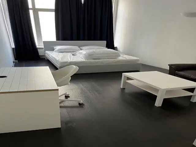 Kamer Rotterdam Henegouwerlaan - Gemeubileerd 3 slaapkamers