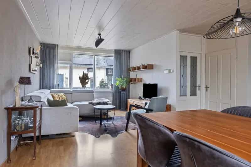 Ruime Tussenwoning te Koop Millingen aan de Rijn