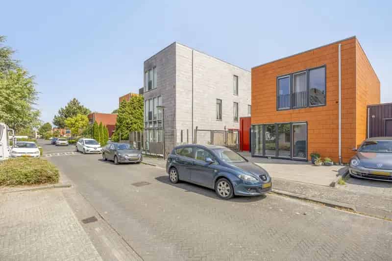 Gezinswoning Almere Buiten  Royale Woonkamer Zonnige Tuin