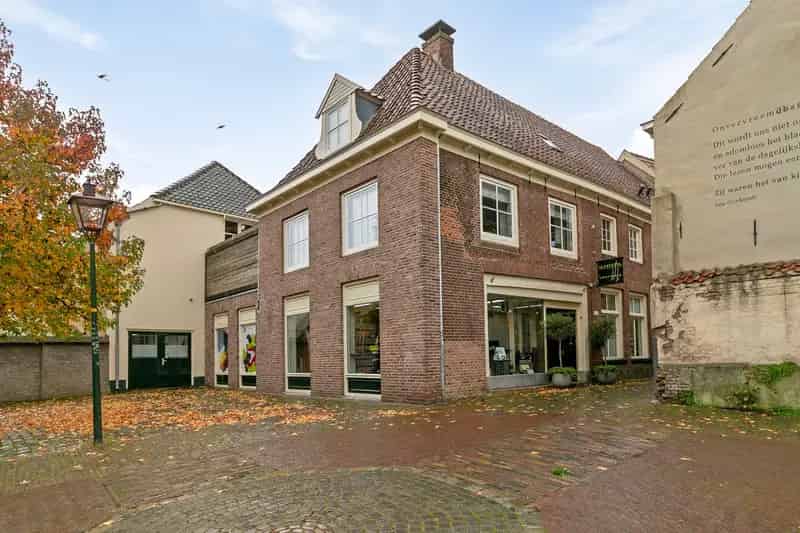 Winkel en Bovenwoning te Koop Zutphen Centrum