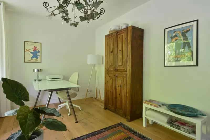 Appartement te koop Bussum: Instapklaar 4-kamer appartement