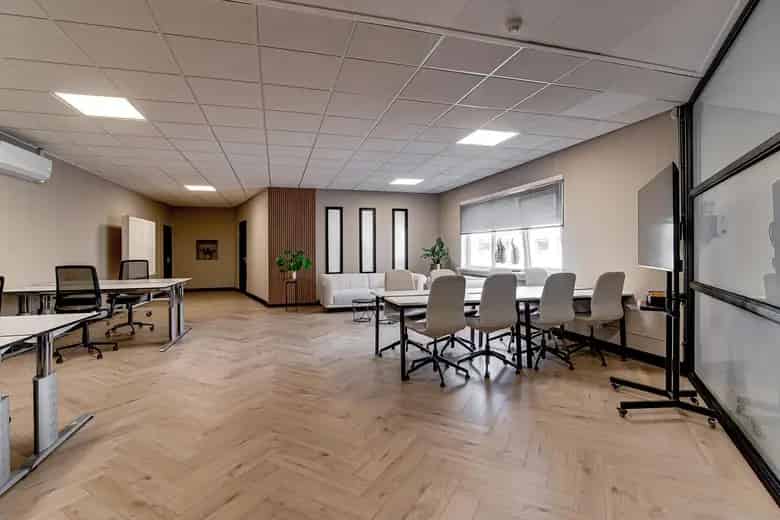 70 m2 Kantoorruimte te Huur Duiven