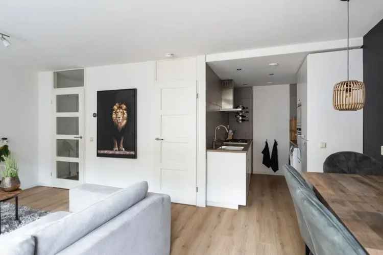 Modern Appartement Kralingen Nabij Lusthofstraat