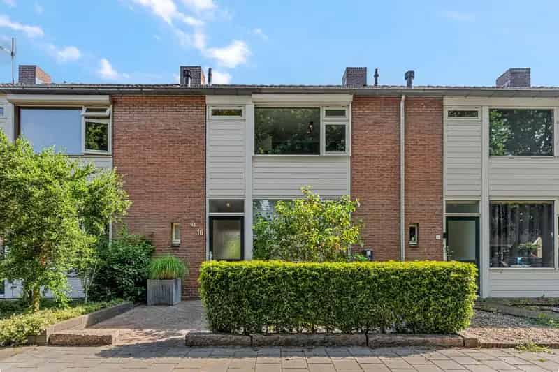 Instapklare woning Doornenburg - Moderne keuken, tuin op het zuiden