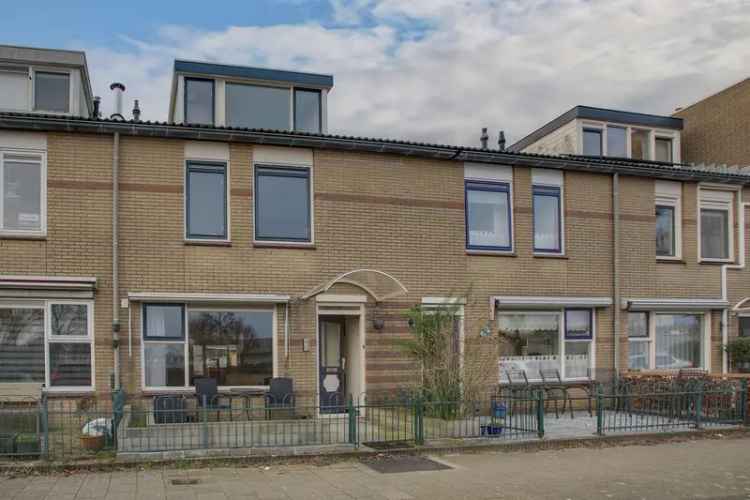 Ruime 4 Slaapkamers Familiewoning Kindvriendelijk