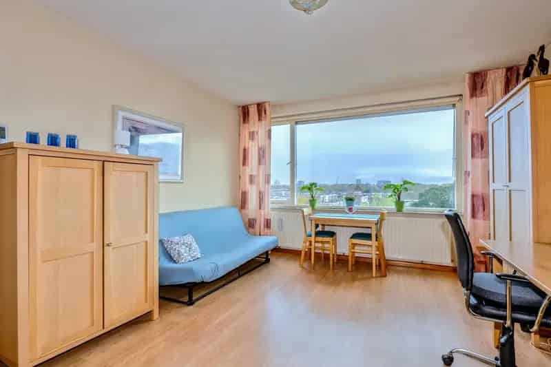 Ruim appartement Den Haag 2 slaapkamers balkon