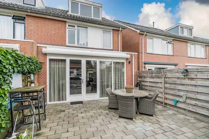 5-kamer Eindwoning Rokkeveen  Uitgebouwd Luxe Keuken 4 slaapkamers