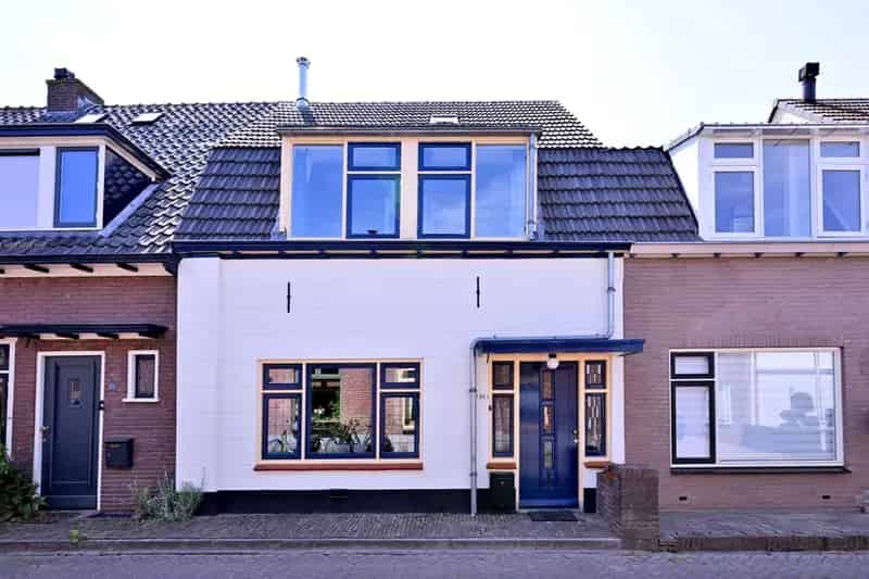 Huis te koop Achterhoven Zutphen: Charmante woning met diepe tuin