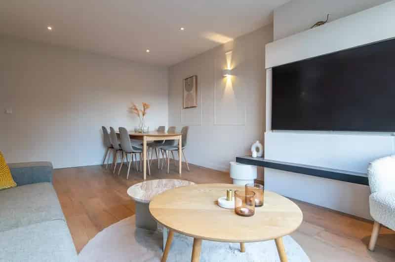 Gerenoveerd 4-Kamer Appartement Haarlem Noord Balkon Berging Binnentuin