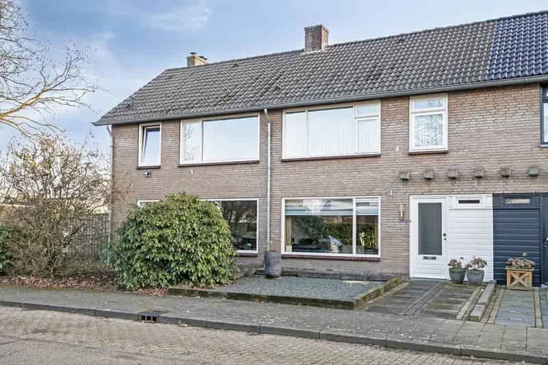 Huis Te Koop , 36, Churchillstraat, Drunen, Noord-Brabant