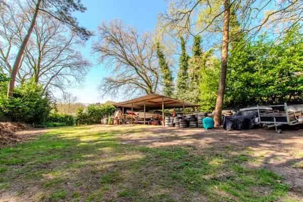 Semi-bungalow te moderniseren Brabantse Wal
