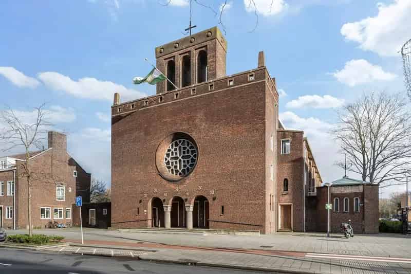 Luxe Maisonnette Baumannkerk Rotterdam 84m2
