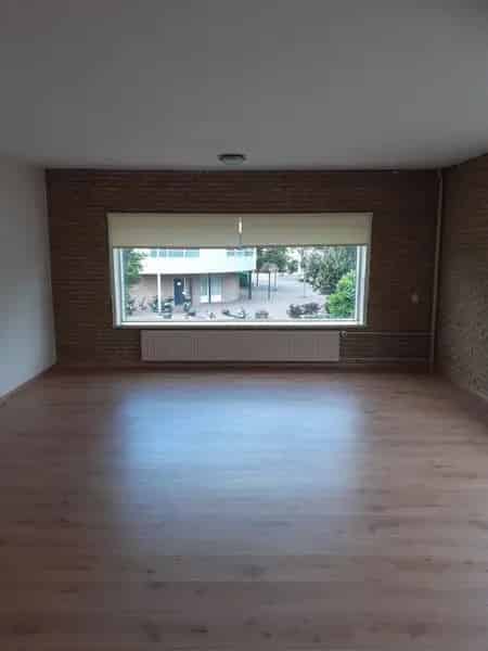 Zeer ruime woning Bergschenhoek centrum 7 slaapkamers