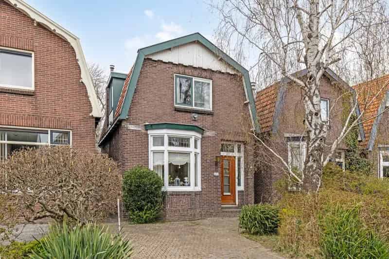 Huis te koop Wormer: Vrijstaand met diepe tuin en karakter