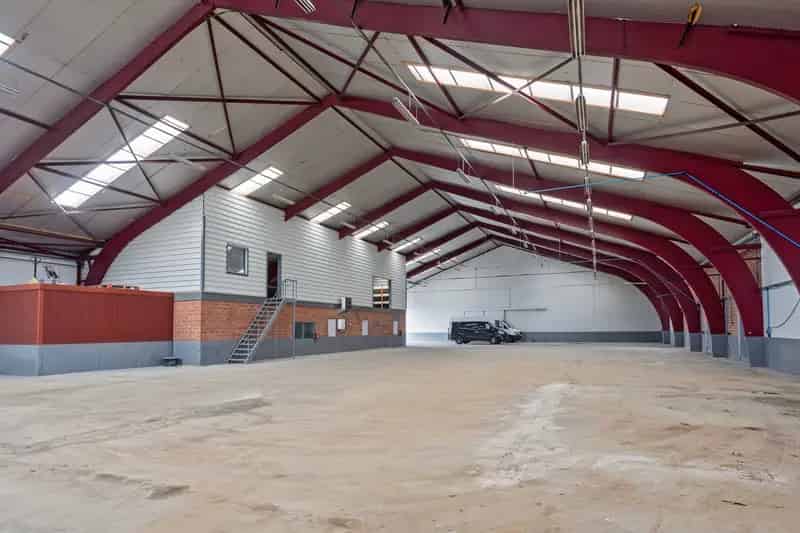 Bedrijfshal 1500m2 te huur Leek
