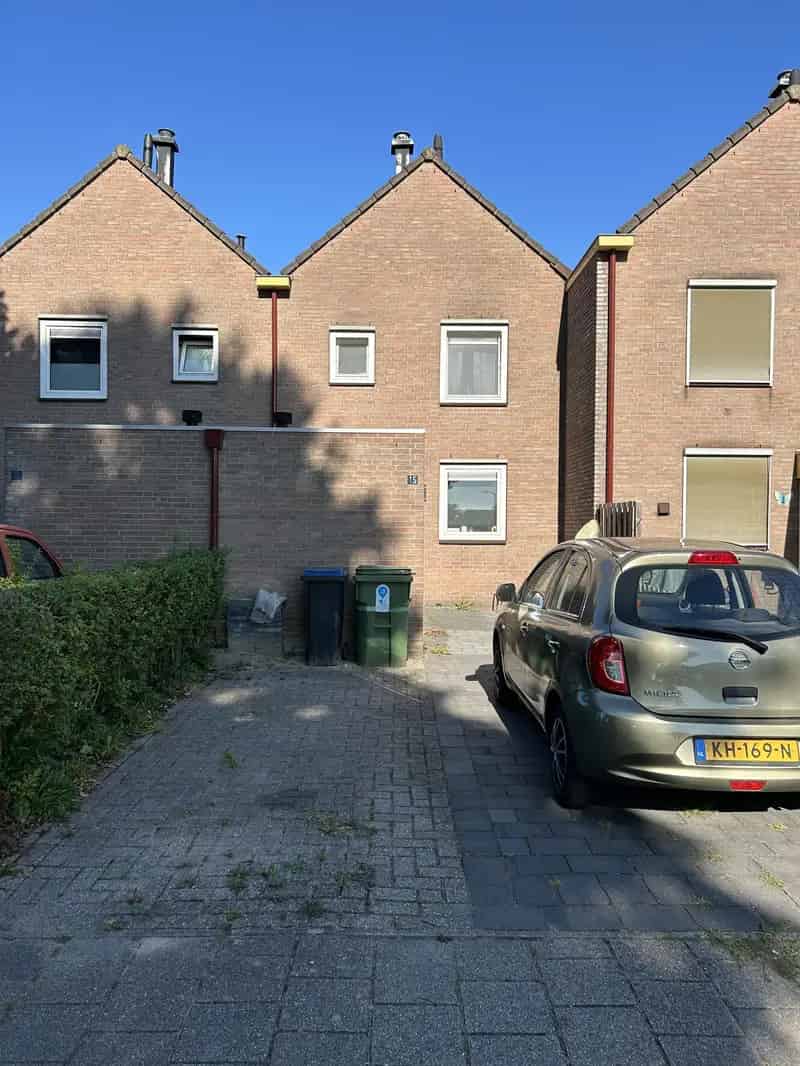 Zevenaar woning nabij station en winkels