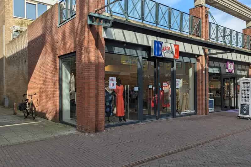 Winkel te Huur Uden Galerij 41 270m2 A1 Locatie