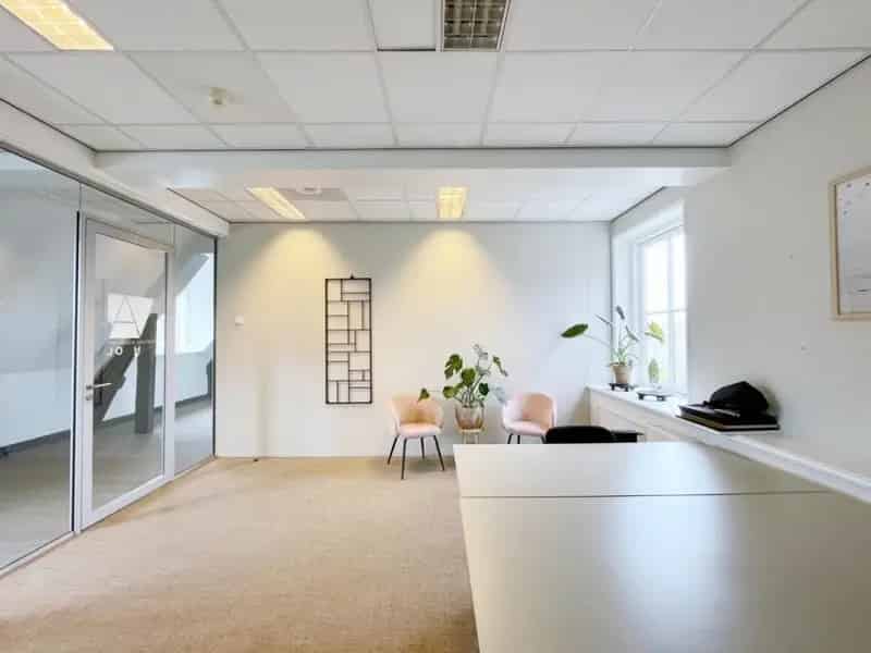 Kantoorruimte Oegstgeest - Monumentaal Pand met Moderne Faciliteiten