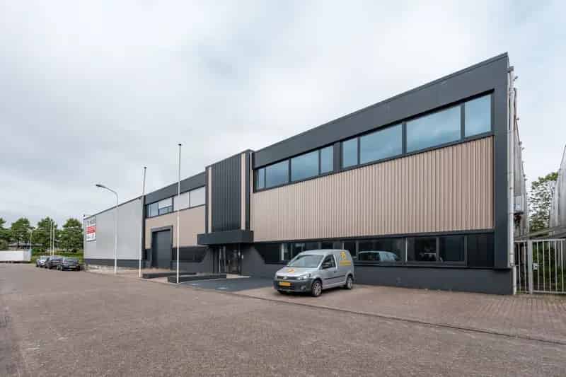 Bedrijfshal Castricum te Huur Koop 2194m2