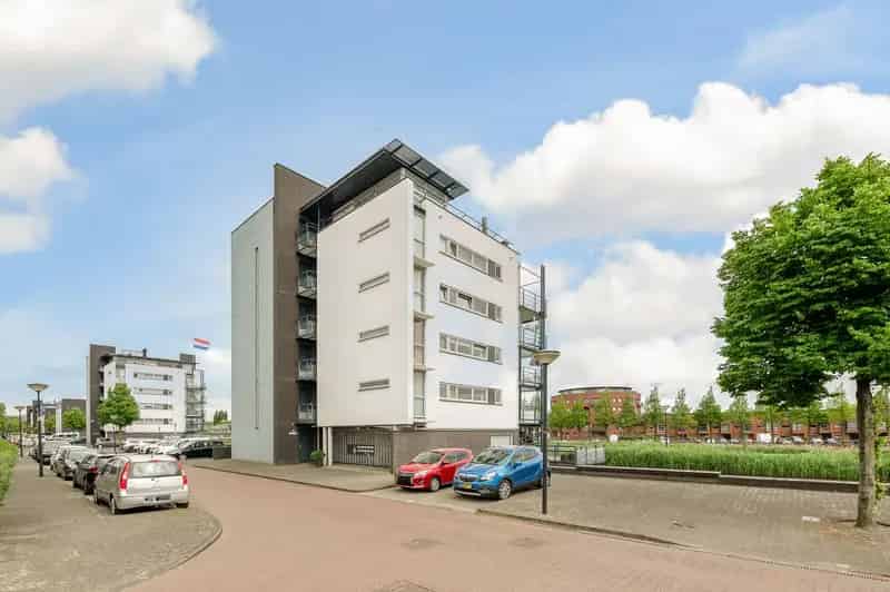Appartement te koop: Waterlandsingel 84 2548 ST Den Haag 