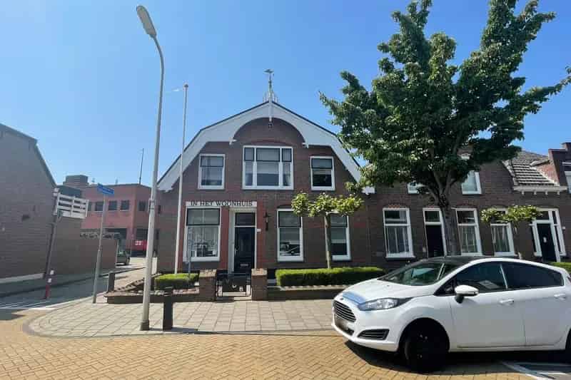 Bedrijfshal te Koop Naaldwijk Centrum - Wonen en Werken