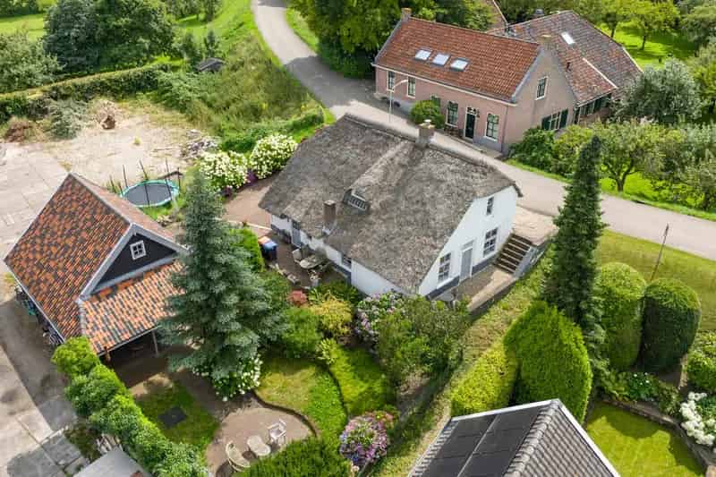 Huis te koop Waaldijk Herwijnen: Dijkwoning met gastenverblijf