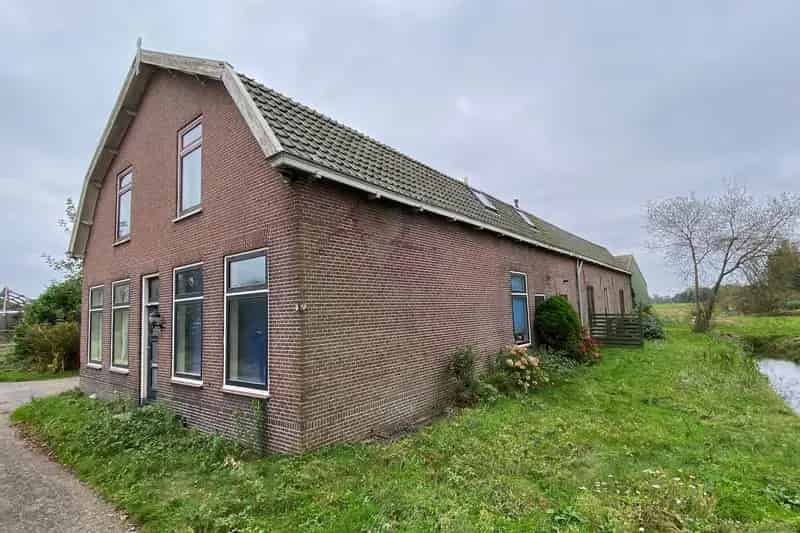 Landelijke woonboerderij Wassenaar te moderniseren