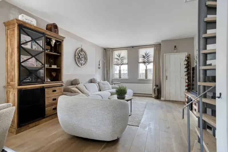 Huis te koop Zaandam: Karakteristiek Zaans huisje met tuinhuis