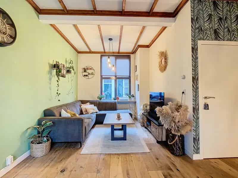 Instapklare woning Sluis 4 parkeerplaatsen diepe tuin