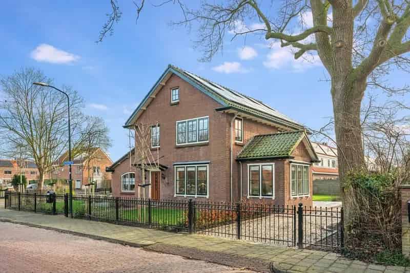 Ruime Energiezuinige Villa Loenen aan de Vecht 5-6 Slaapkamers