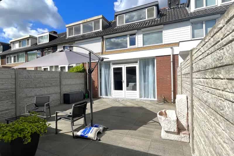 Huis te koop Diemen Henry Dunantlaan 132m2 2 slaapkamers tuin