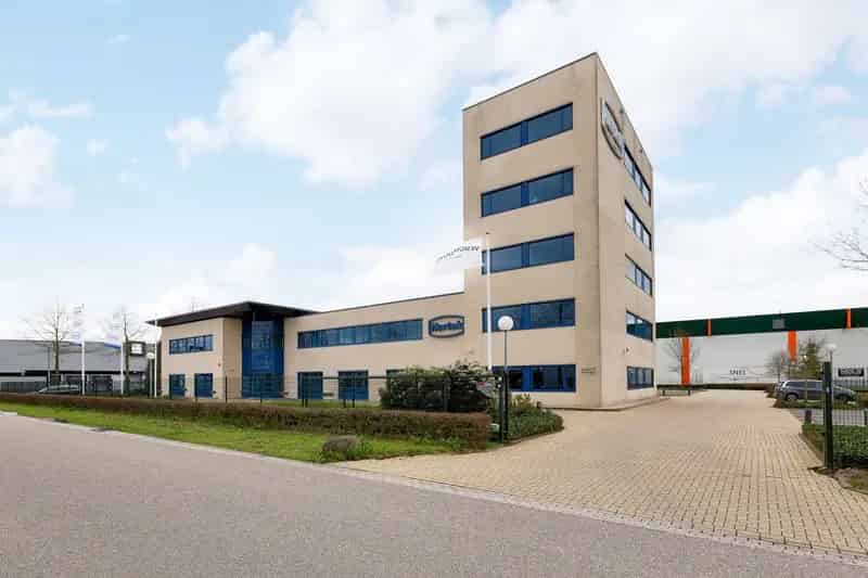 Bedrijfshal te koop Weert 2747m2 Kantoor Bedrijfsruimte