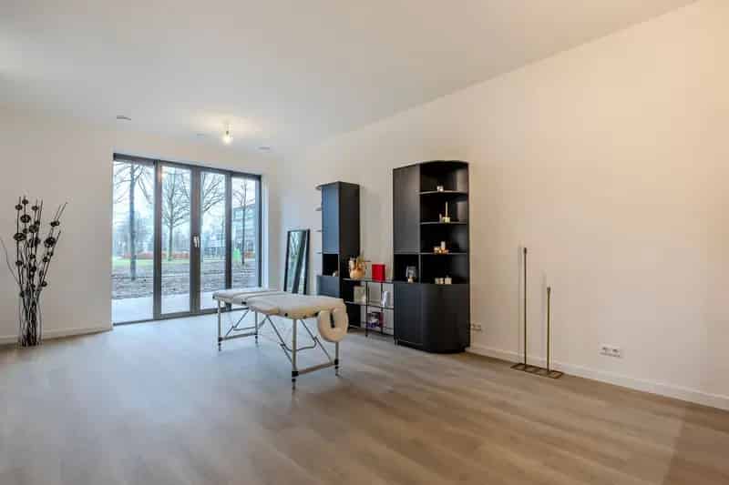 Kantoor Lelystad | Zoek kantoren te koop: Agoraweg 105 8224 BZ Lelystad 