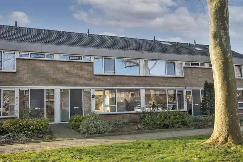 Tussenwoning Delden 4 slaapkamers zonnige tuin energielabel A