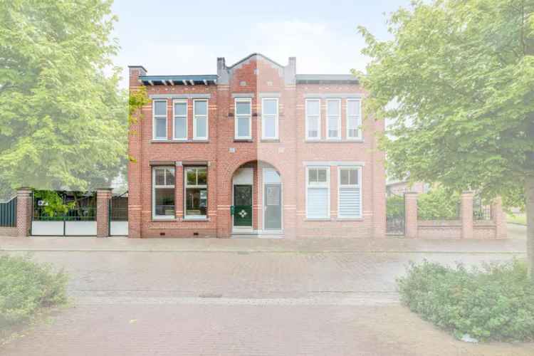 2-onder-1-kapwoning Venlo Gerenoveerd 2 Badkamers Grote Tuin Garage