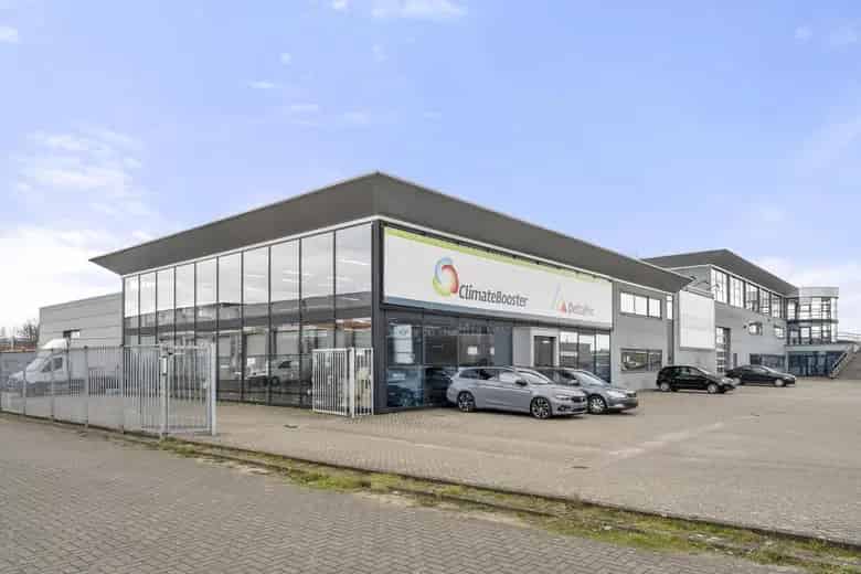 929 m² Bedrijfsruimte te Huur Velp Nabij A12 A348