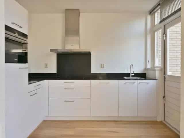 Te Huur: Ruime jaren 30 woning Amstelveen 4 slaapkamers 2 badkamers