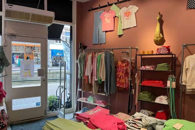 Winkelpand te koop Sneek Grootzand