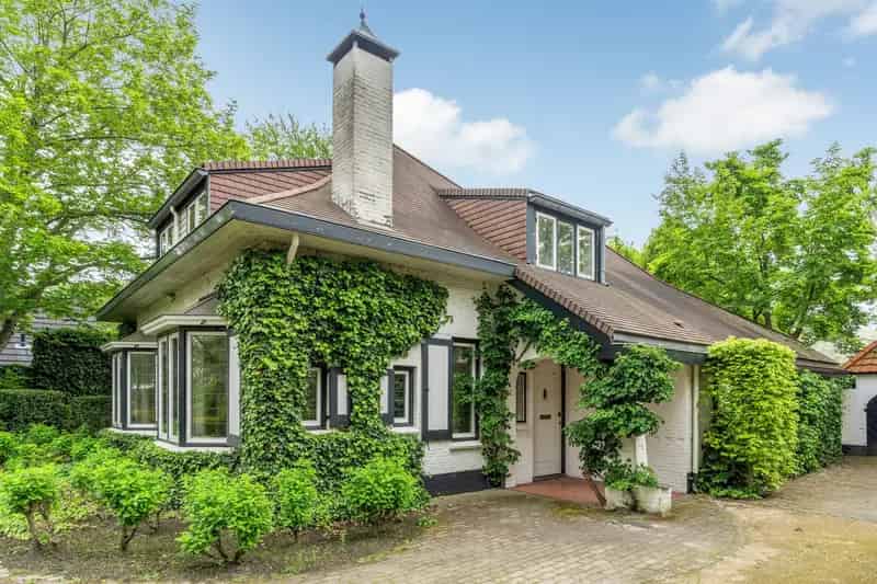 Jaren 20 Villa Oisterwijk Klompven Ruim Perceel 4 slaapkamers Sauna