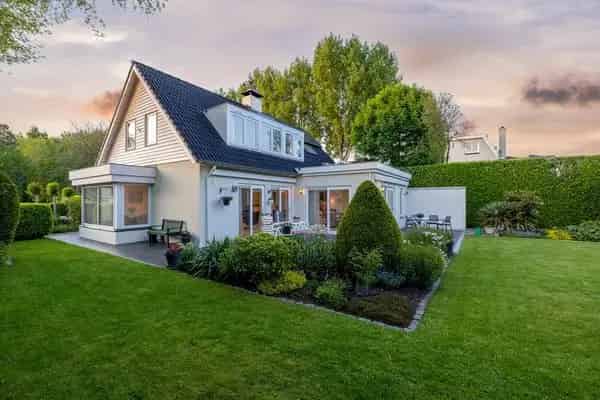 Luxe Landhuis aan de Dieze te Engelen
