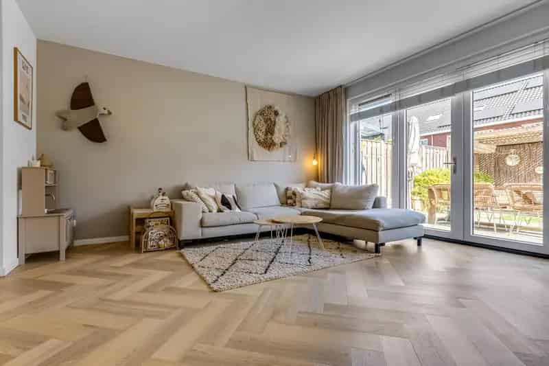 Hoekwoning Ede Kernhem 4 slaapkamers zonnige tuin