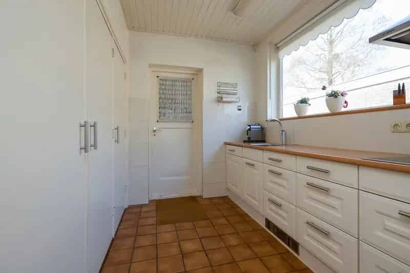 5 Slaapkamers Ruime 2 Onder 1 Kapwoning Nieuw Vennep