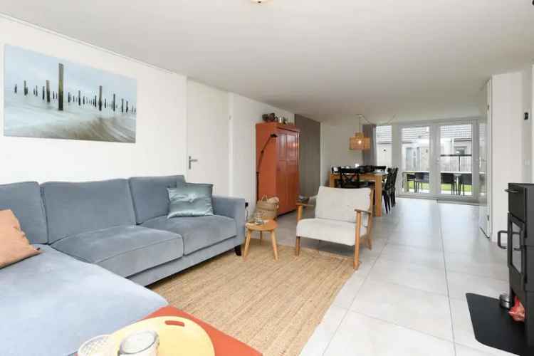 Recreatiewoning nabij strand  3 slaapkamers 2 badkamers