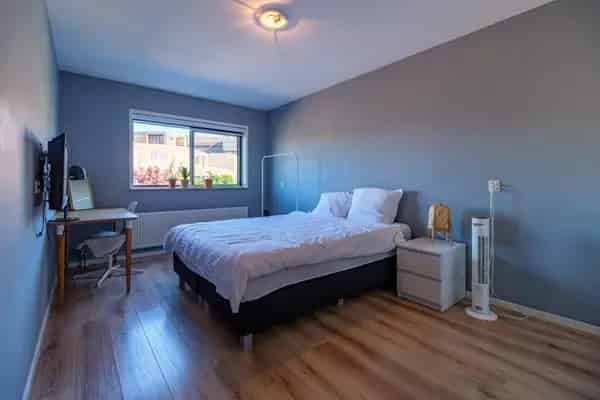 Gemeubileerd 5-Slaapkamer Huis Zaandam - Ideaal voor Bedrijfsmedewerkers