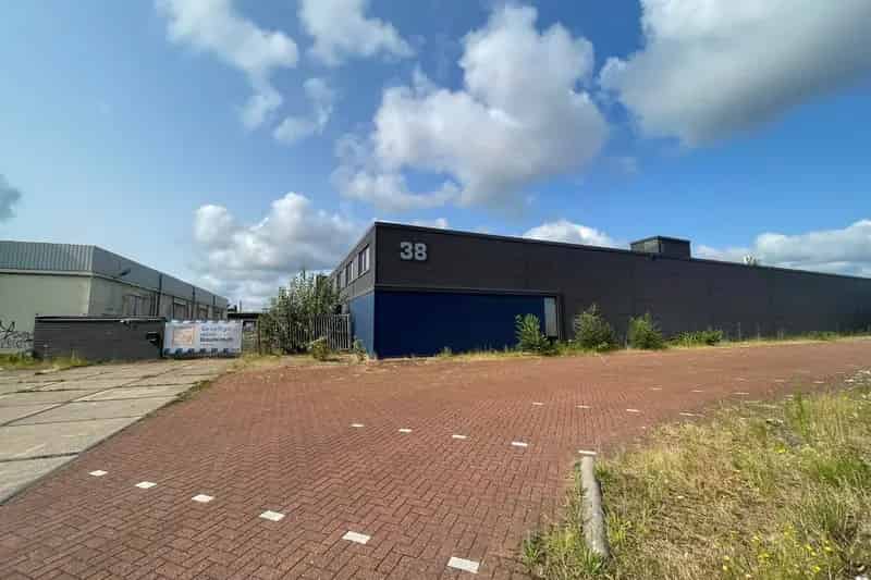 Bedrijfshal te Huur Veenendaal 3139m2 Opslag Showroom